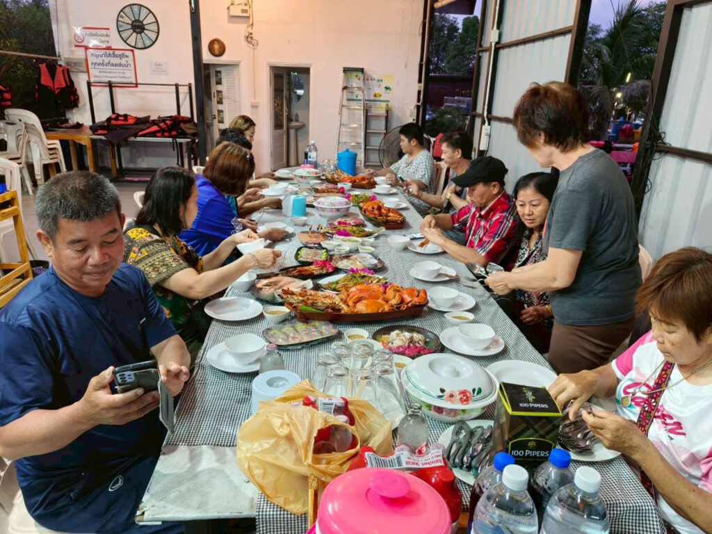 เช่ารถตู้ รถตู้เช่า น่าน พร้อมคนขับ