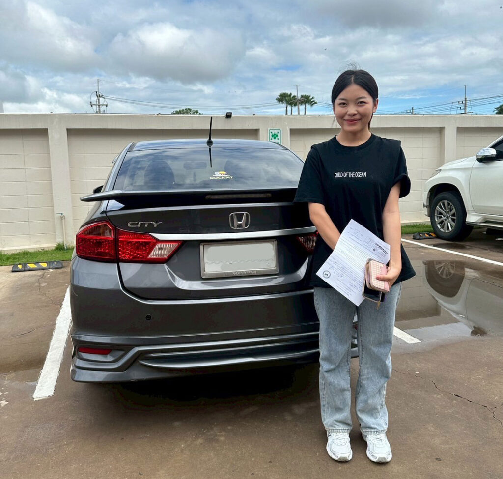 Honda City  รถเช่าน่าน ราคาถูก เช่ารถน่าน  เช่ารถสนามบินน่าน Car Rental Nan Thailand