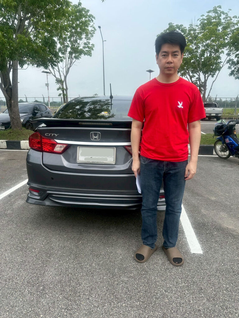 Honda City  รถเช่าน่าน ราคาถูก เช่ารถน่าน  เช่ารถสนามบินน่าน Car Rental Nan Thailand